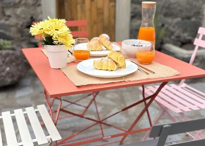 Privatunterkunft Old Aqueduct Village 1 - - Madeira Serra de Água