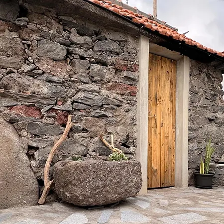 Old Aqueduct Village 1 - - Madeira * Serra de Água