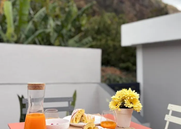 Old Aqueduct Village 1 - - Madeira Serra de Agua